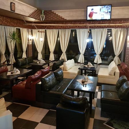 דובריץ Tiara Hotel מראה חיצוני תמונה