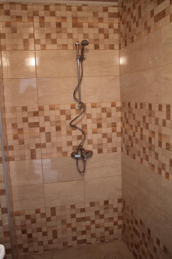 דובריץ Tiara Hotel מראה חיצוני תמונה