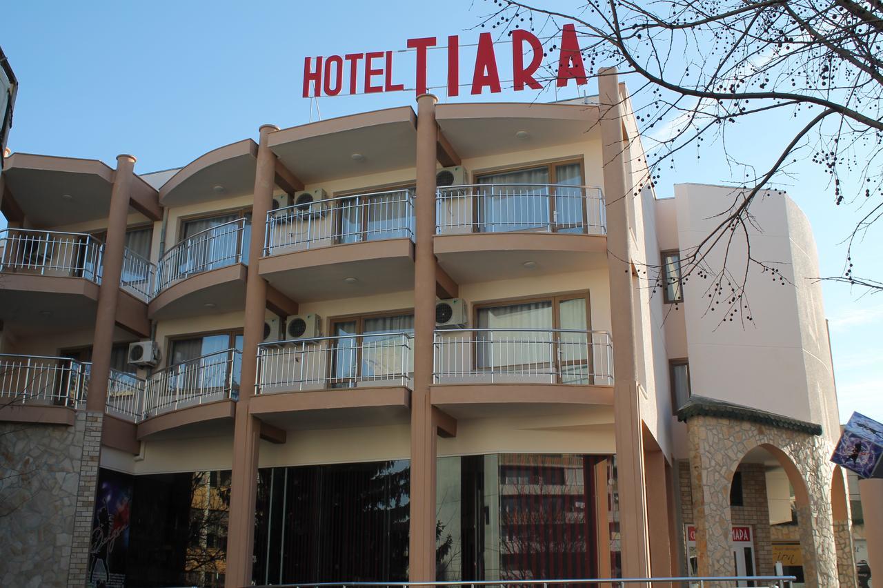 דובריץ Tiara Hotel מראה חיצוני תמונה